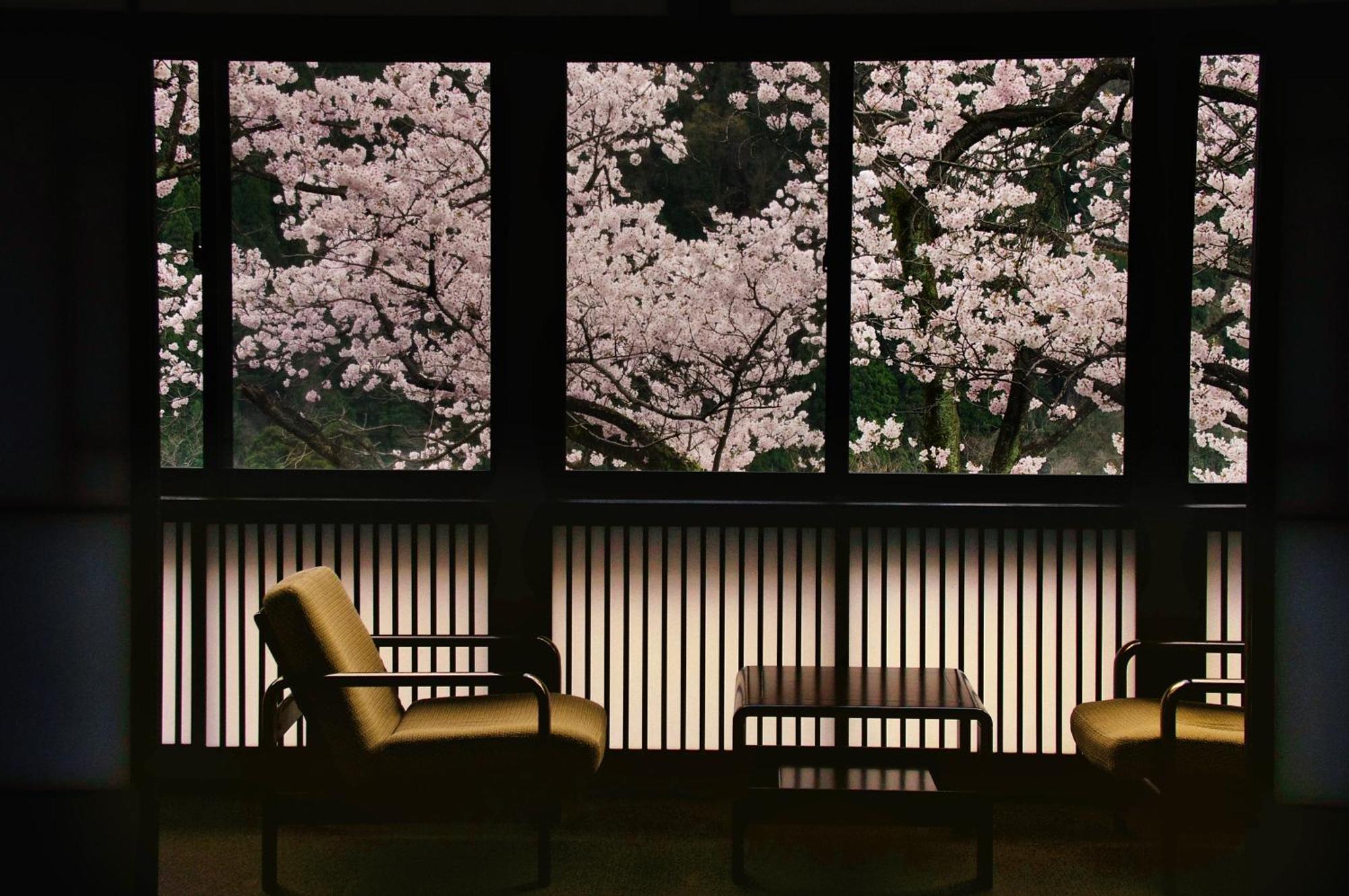 Sanrakuen Hotel Tonami Bagian luar foto